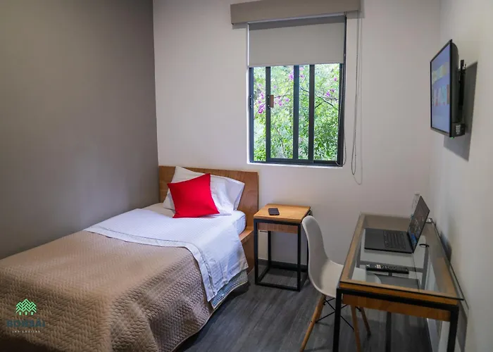Bonsai Aguilas Homestay